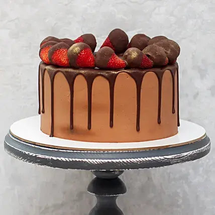 Luscious Chocolate Cream Cake
