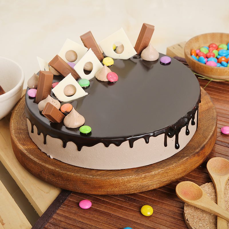 Kitkat Cake
