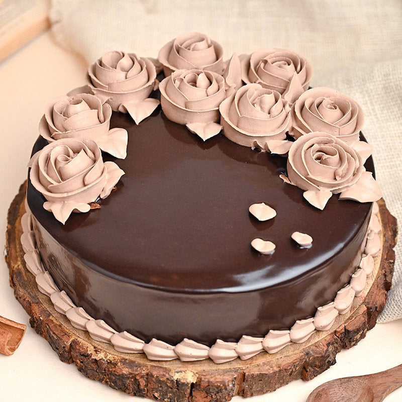 Rich Creamy Chocolate Cake