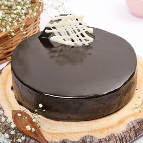 Glazing Chocolate Beauty